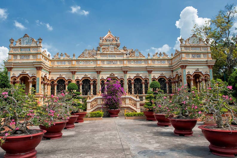 vietnam-my-tho-vinh-tranh-pagoda