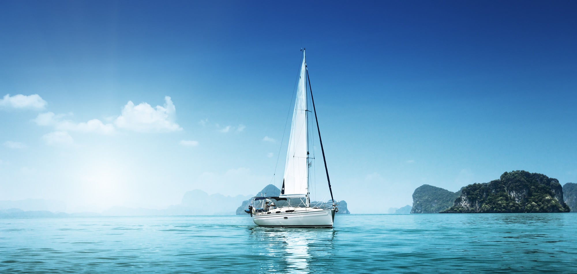 yacht-and-blue-water-ocean