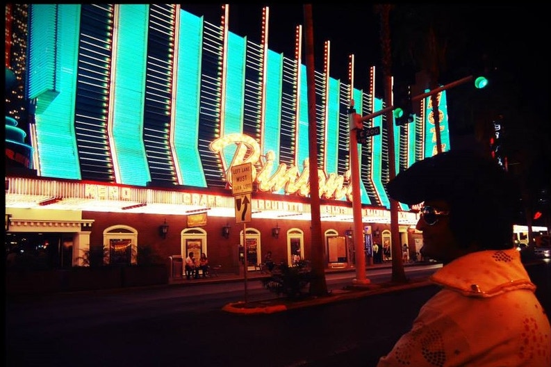 Las_Vegas_Elvis.jpg